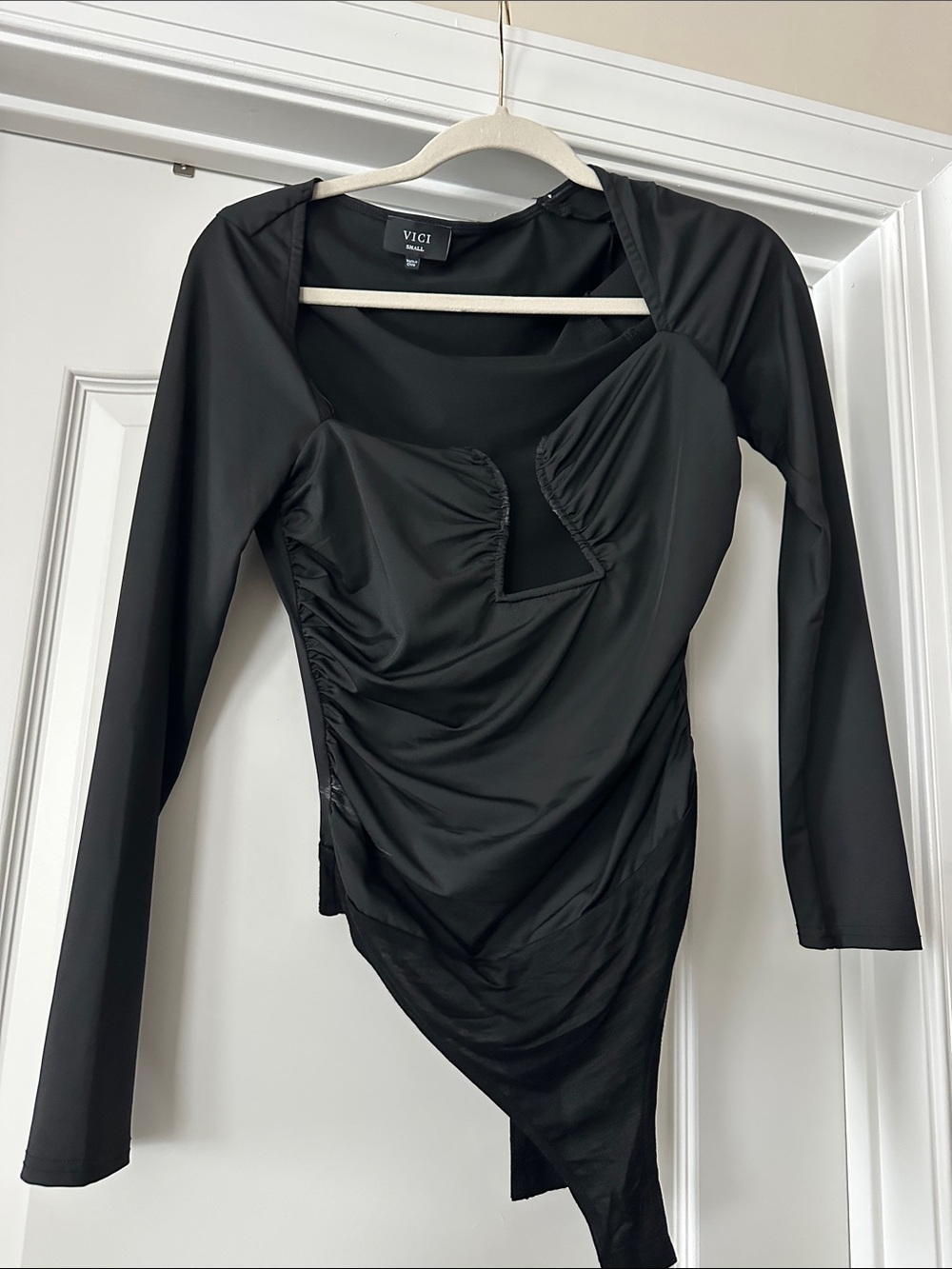 VICI Black Long-Sleeve Ruched Asymmetrical Dress